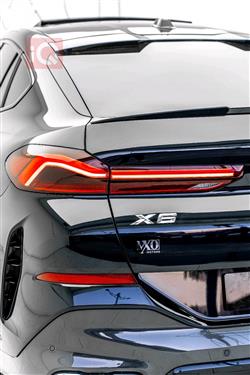 بی ئێم دەبڵیو X6